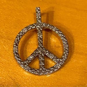 5/$25 peace sign pendant with diamonds